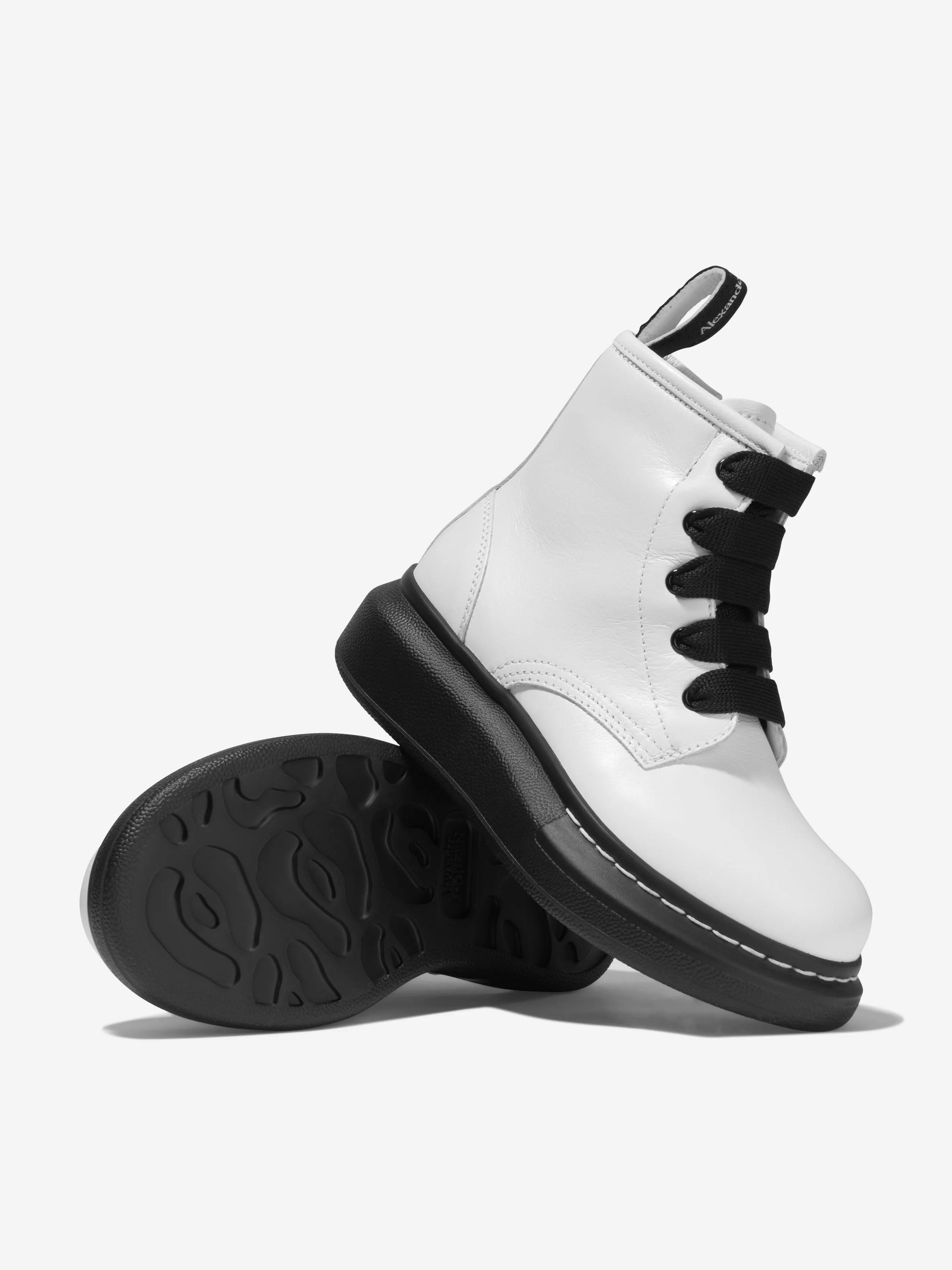 Bottes unisexes Alexander McQueen à lacets en cuir