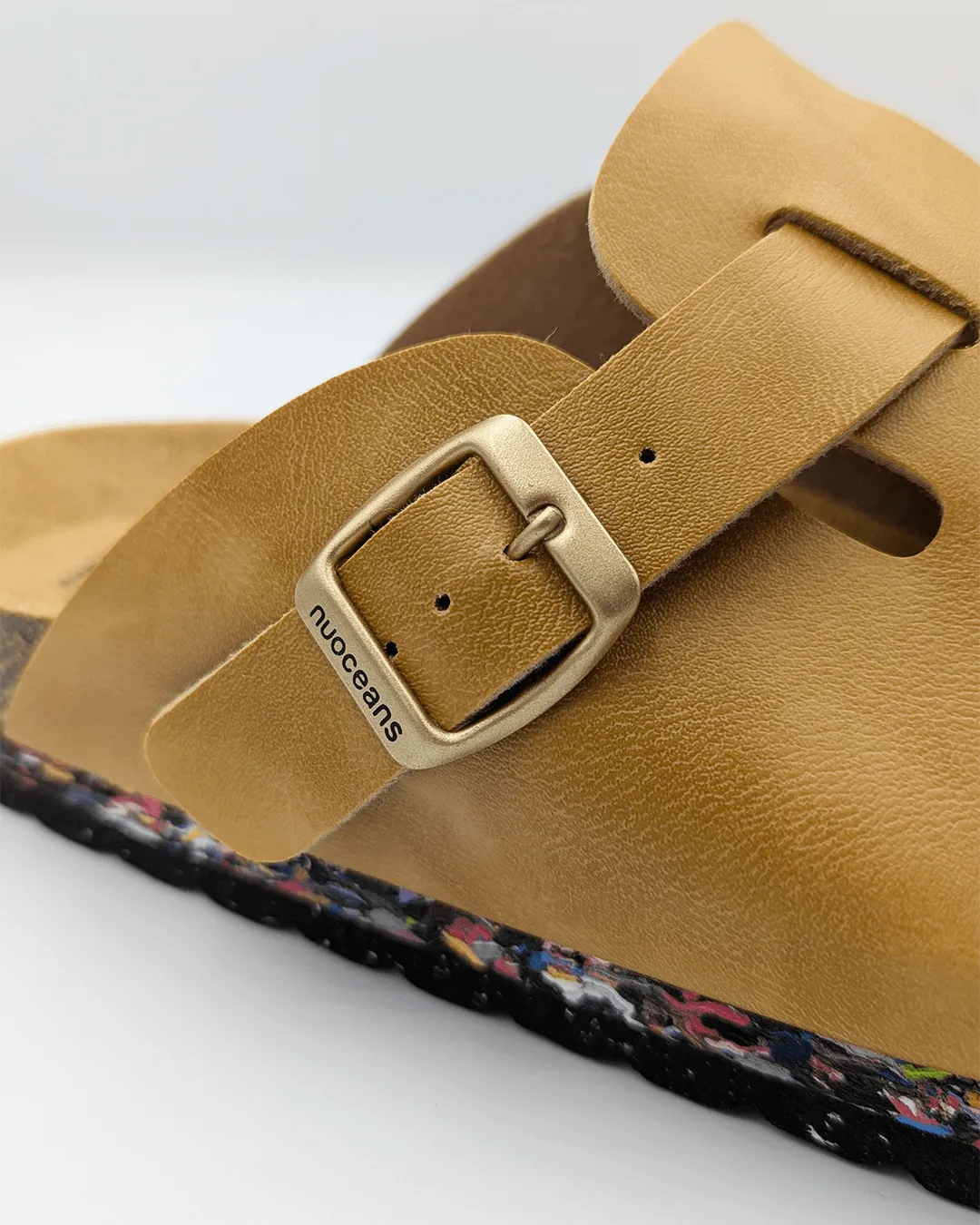 Clogs unisex en simili-cuir vegan Bruxelles | Marron