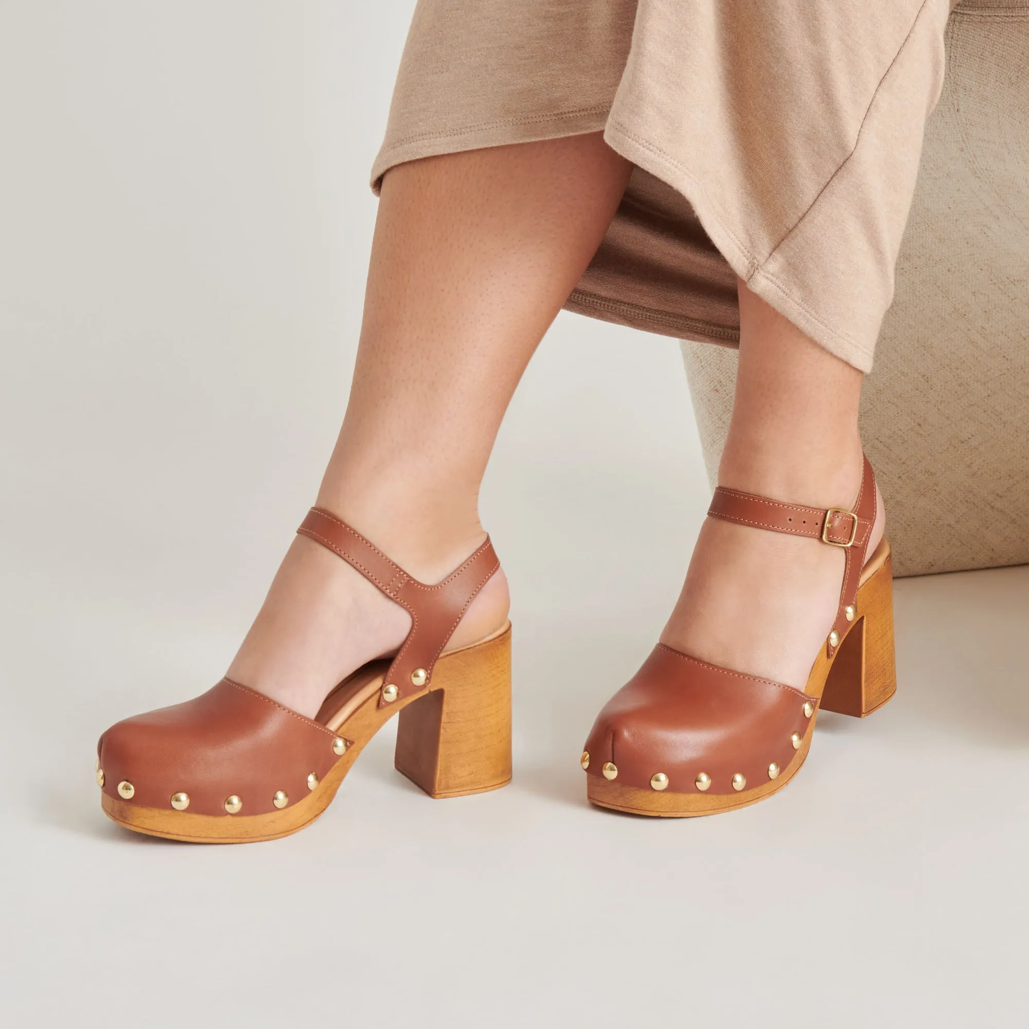 CLOVER HEELS CUIR COGNAC
