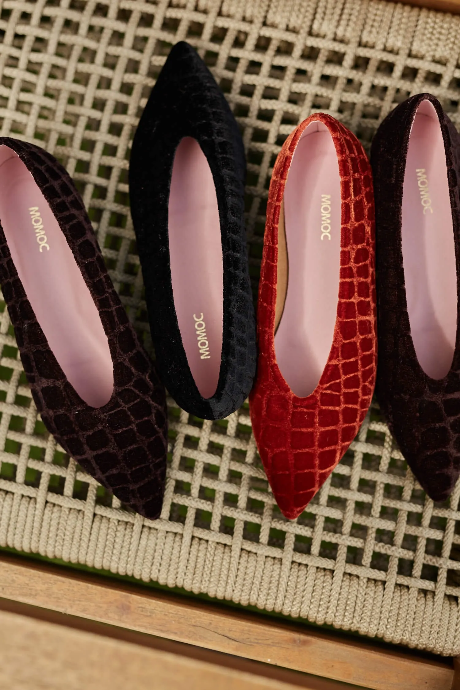 Coco V.2 Ballerines Pointues Végan Velours | Lave