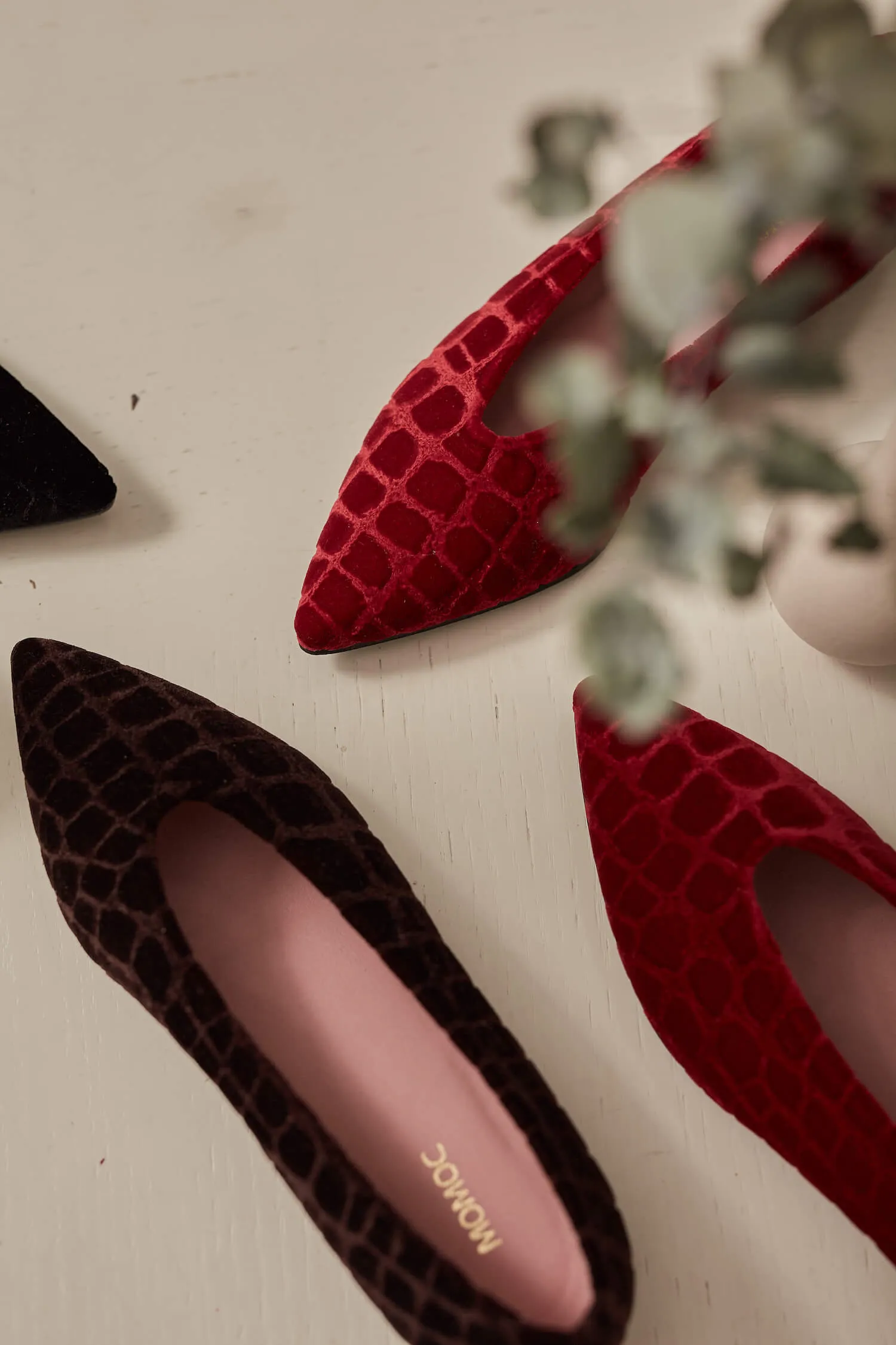 Coco V.2 Ballerines Pointues Végan Velours | Lave