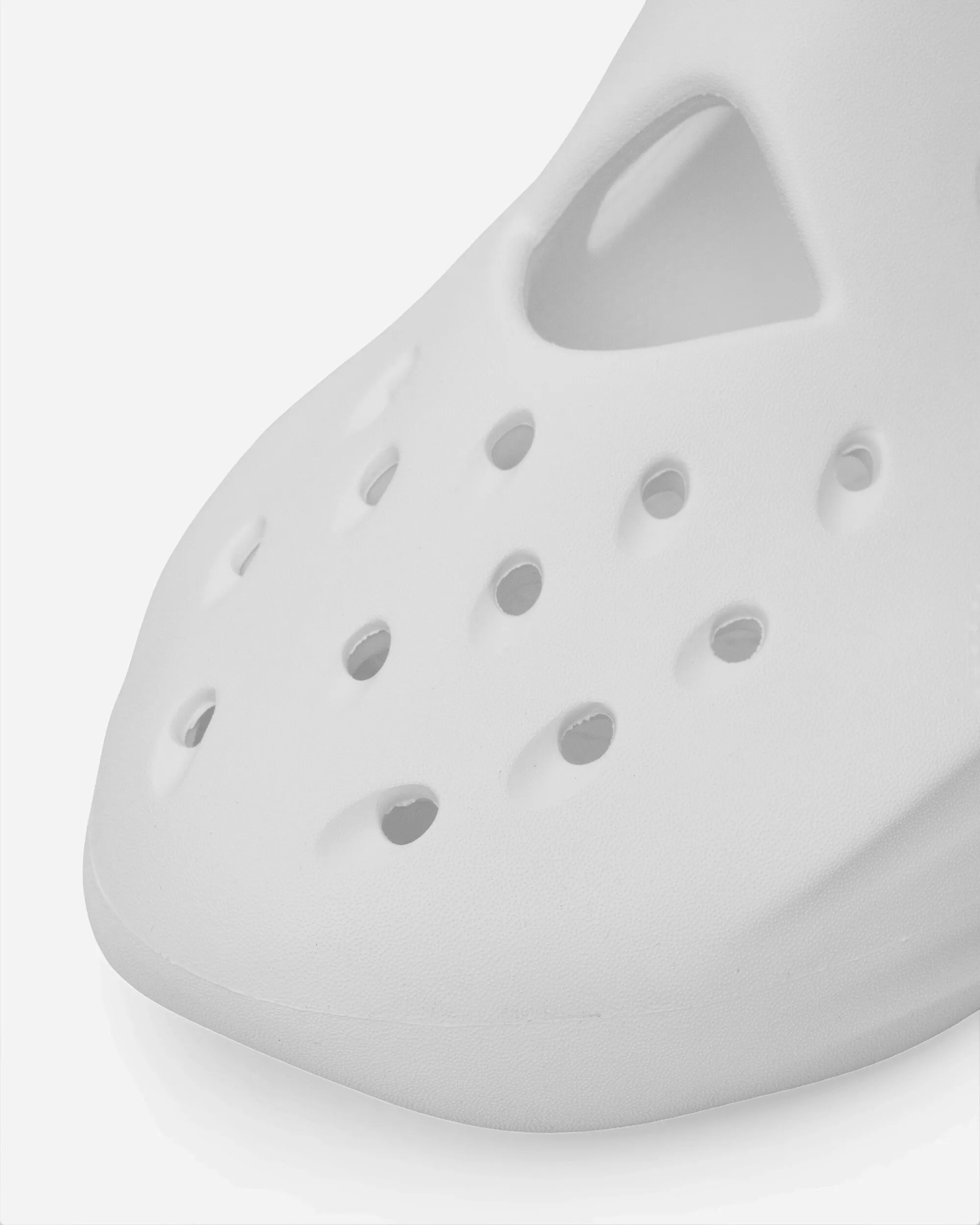 Dingyun Zhang Diffuseur Clogs Blanc