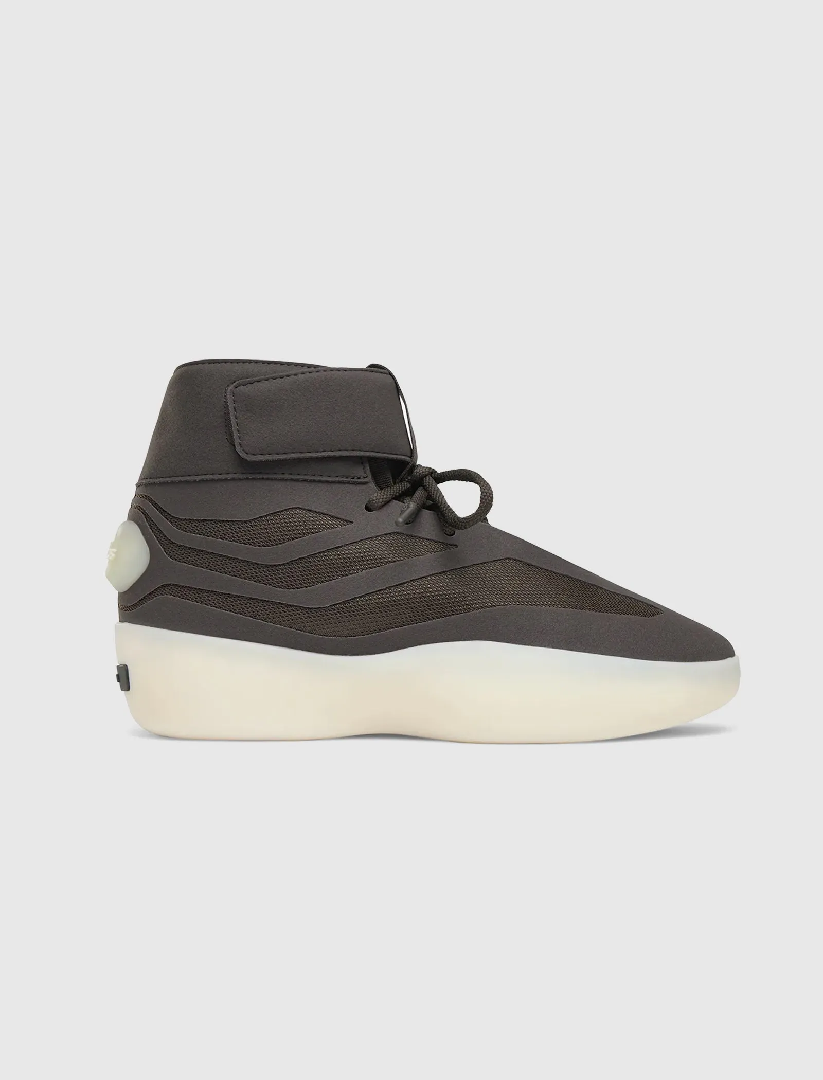 FEAR OF GOD ATHLETICS II BASKETBALL HAUTE 