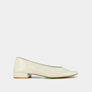 Jonak Women's Shoes 585- Lea Vernis Plisse Ecru