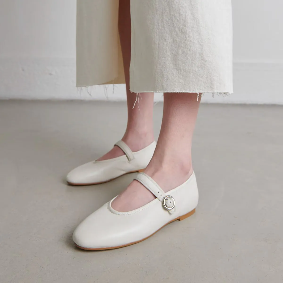Jonak Chaussures Femme Ballerine Déesse Cuir Écru