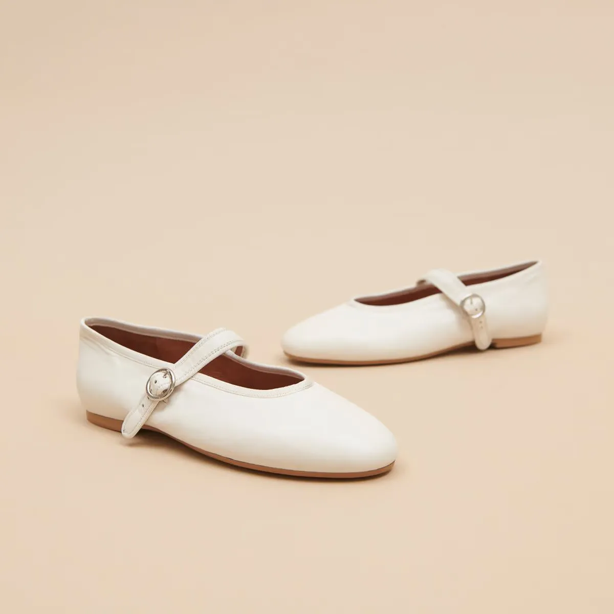 Jonak Chaussures Femme Ballerine Déesse Cuir Écru
