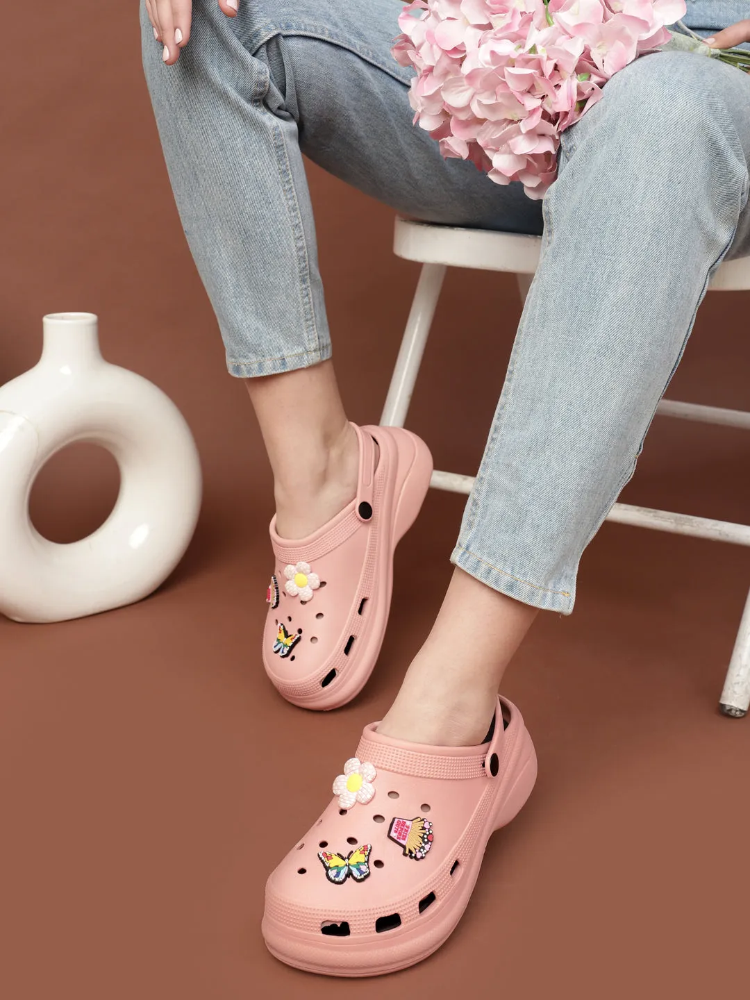 Clogs Pink élégants à enfiler pour femmes (TC-LCLOG5-PNK)